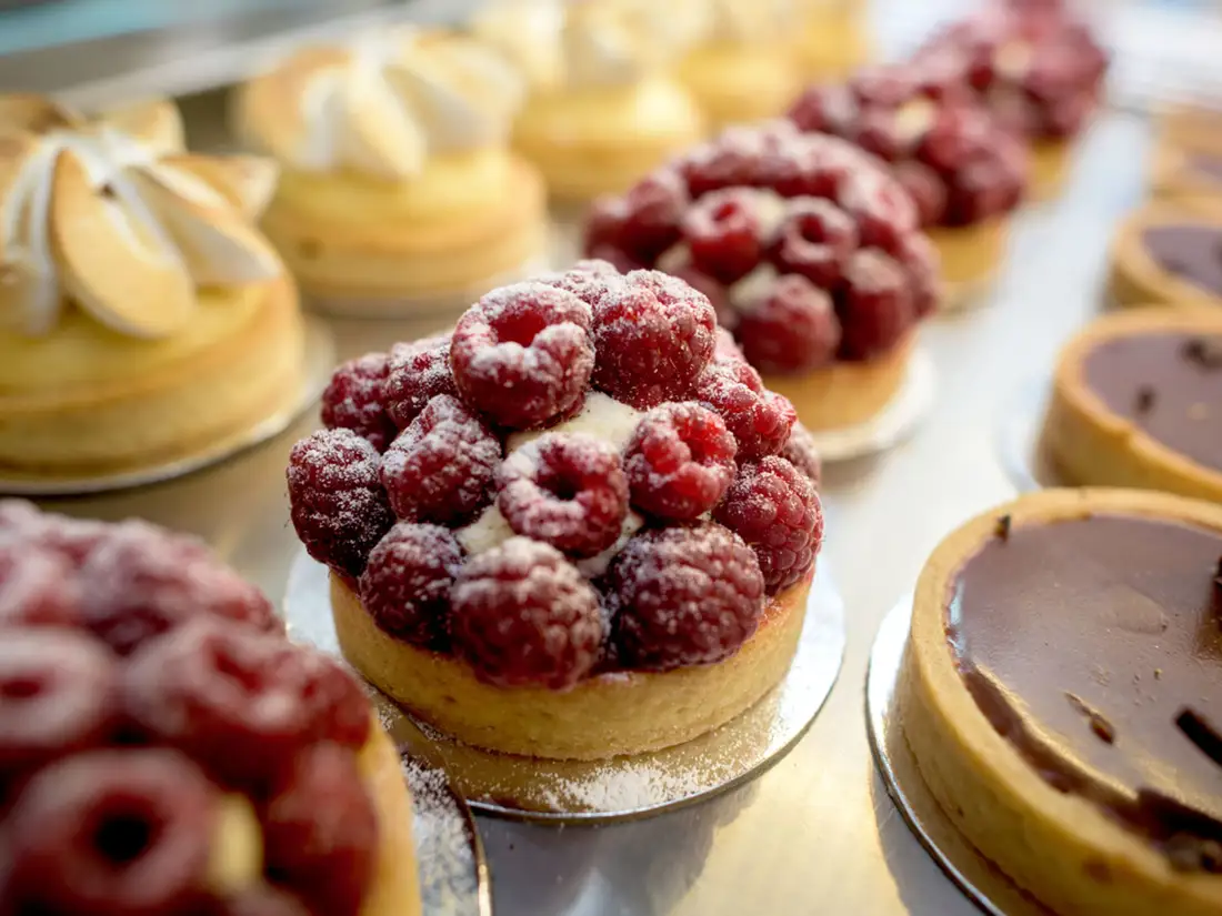 Raspberry tarts